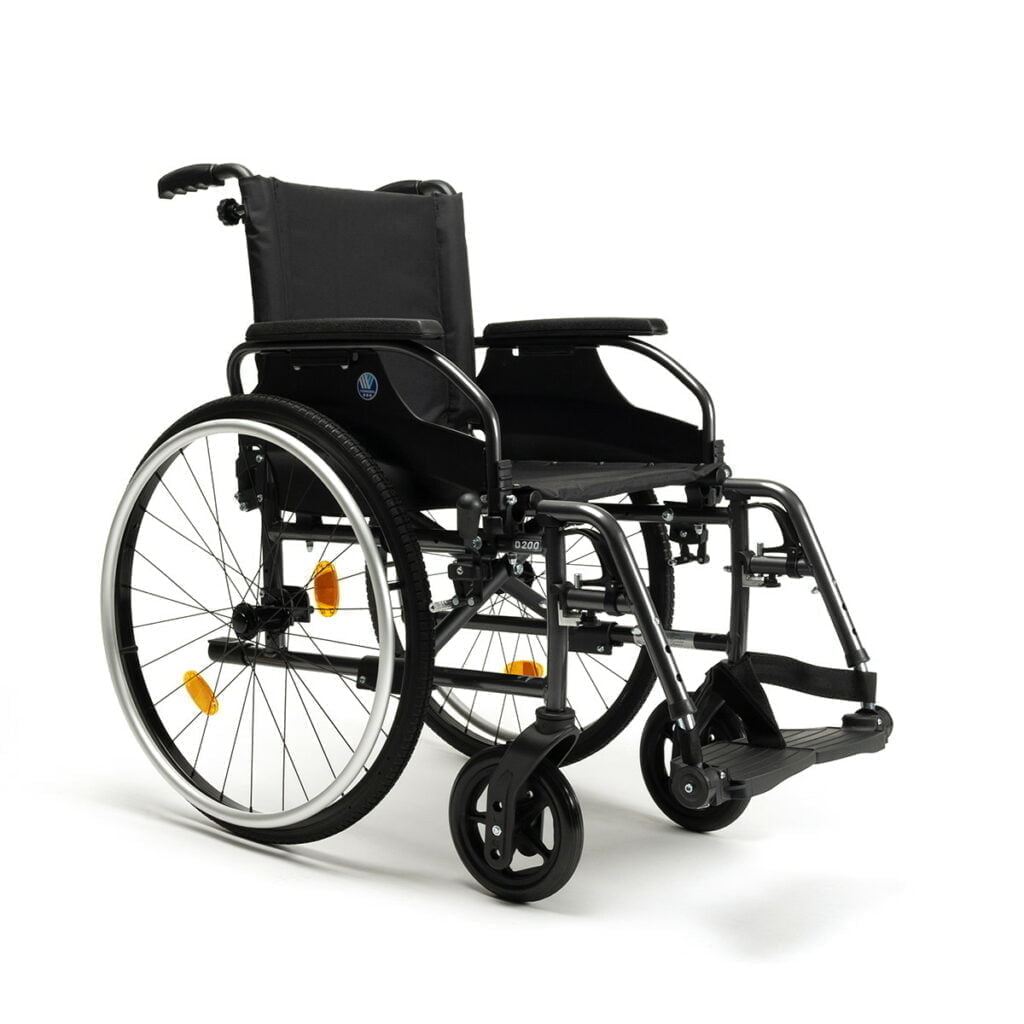 Lengvo lydinio neįgaliojo vežimėlis Vermeiren D200, sėdynės plotis iki 52 cm
